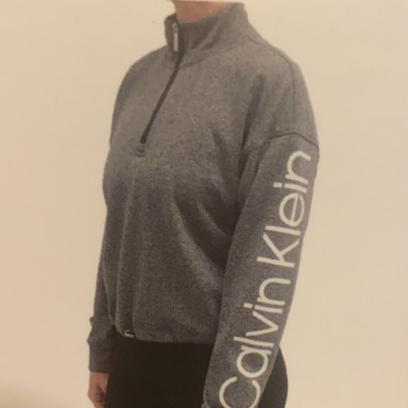 Calvin Klein Half Zip Crop Sweatshirt with drawstring waist, Logo on sleeve XL - Picture 2 of 9
